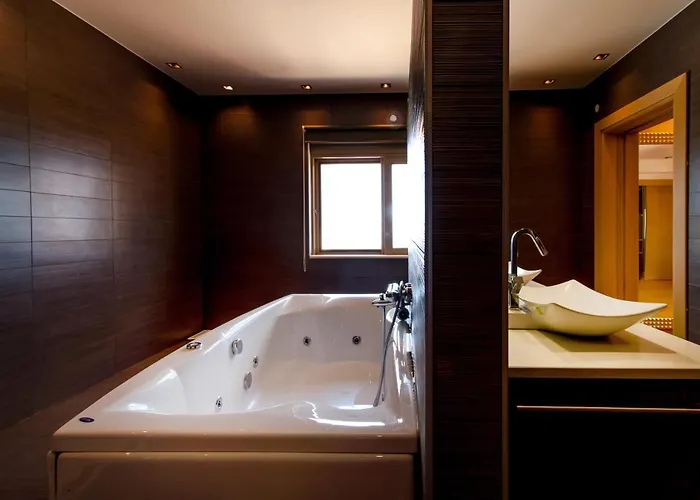 Villa Luxury 6-bedroom With Private Pool- Prigipessa