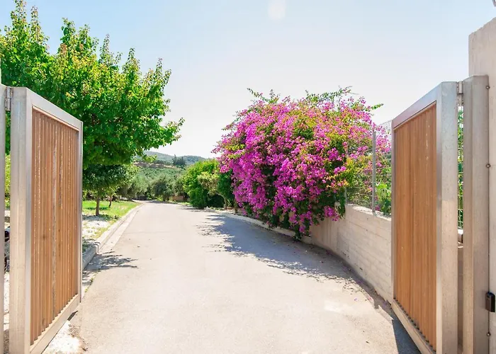 Villa Luxury 6-bedroom With Private Pool- Prigipessa *