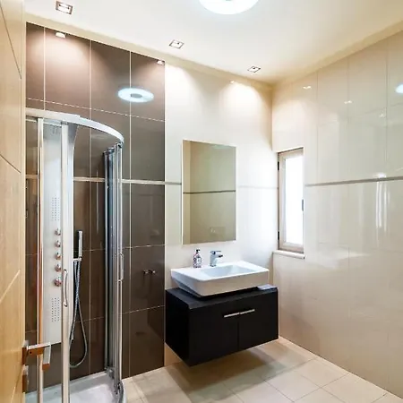 Luxury 6-bedroom With Private Pool- Prigipessa Villa Chania (Crete)