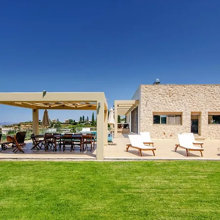 Luxury 6-bedroom With Private Pool- Prigipessa