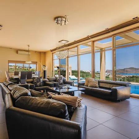 Luxury 6-bedroom With Private Pool- Prigipessa