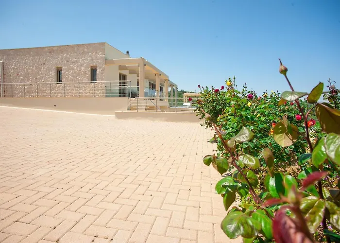 Luxury 6-bedroom With Private Pool- Prigipessa Villa