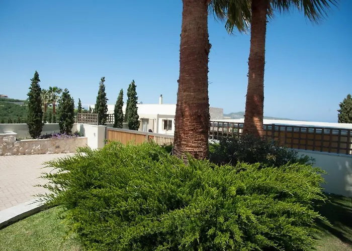 Luxury 6-bedroom With Private Pool- Prigipessa Villa