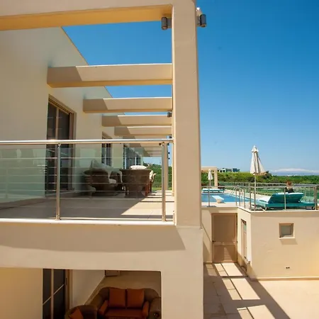 Villa Luxury 6-bedroom With Private Pool- Prigipessa