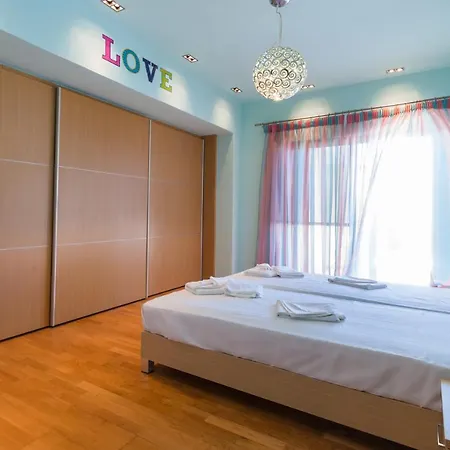 Luxury 6-bedroom With Private Pool- Prigipessa * Chania (Crete)