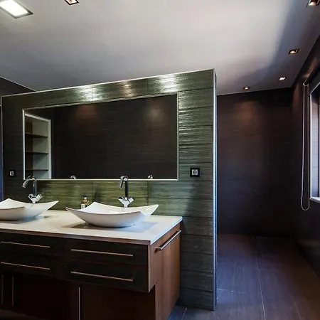 Luxury 6-bedroom With Private Pool- Prigipessa Villa *