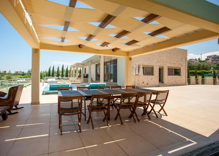 Luxury 6-bedroom With Private Pool- Prigipessa *