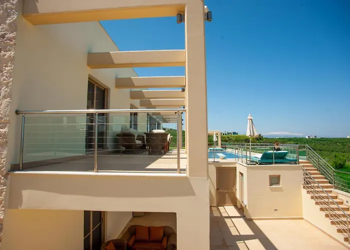 Villa Luxury 6-bedroom With Private Pool- Prigipessa